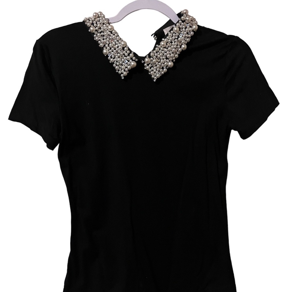 Shirt with perls